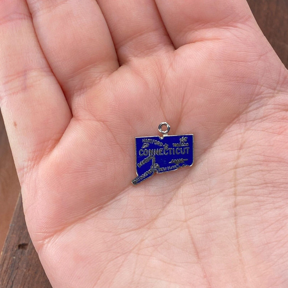 Vintage 925 Sterling Silver Blue Enamel "Connecticut" State Map Pendant Charm - Picture 1 of 3